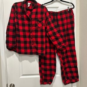 Wondershop Red and Black Buffalo Plaid Pajama Set